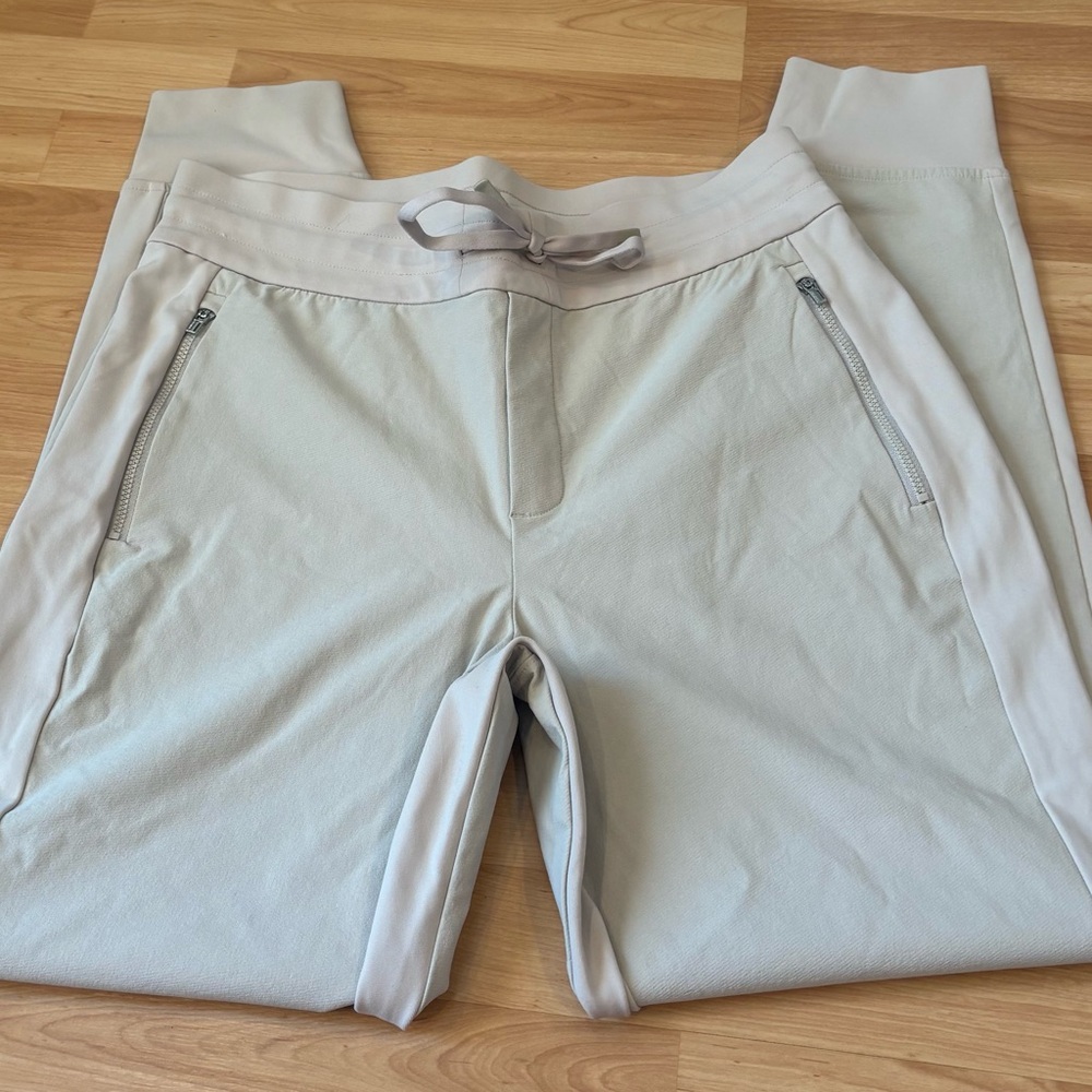 Athleta Light‎ Cream Color Joggers
